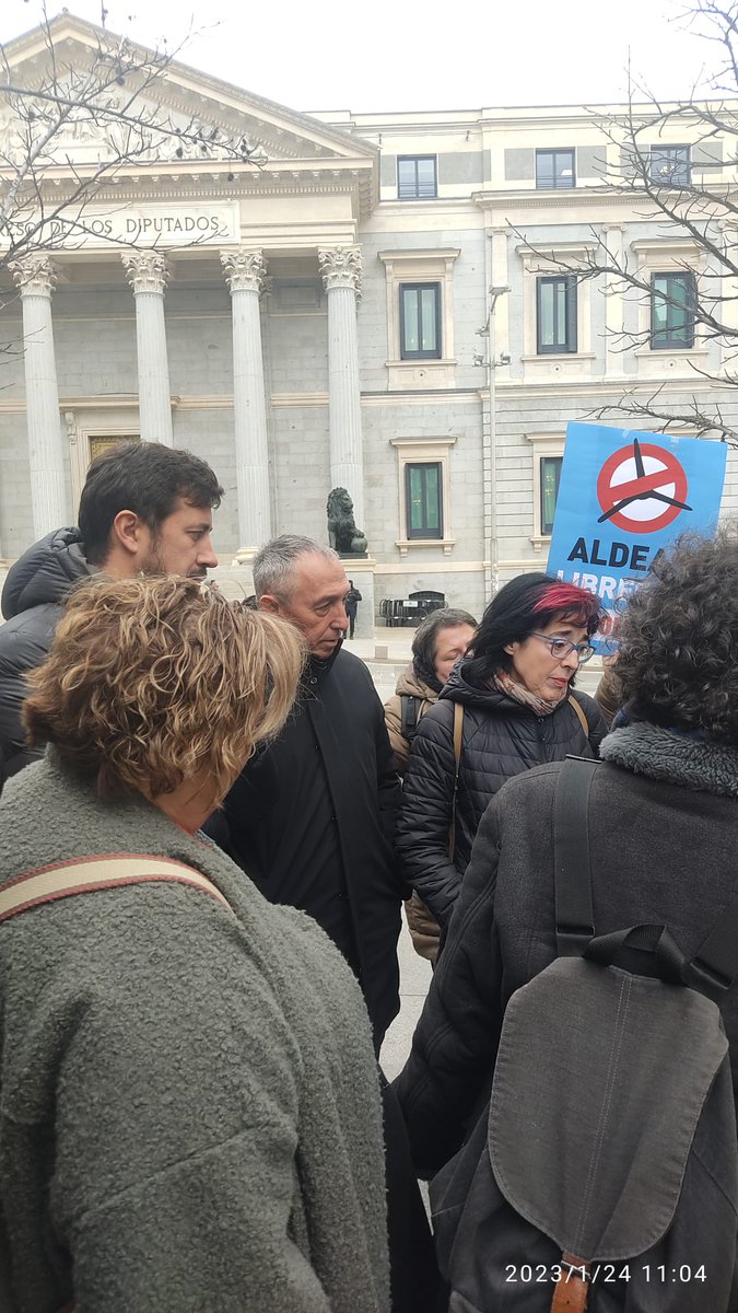 Ahora mismo, en el #congresodelosdiputados, reuniendonos con los representantes de Unidas Podemos y Teruel Existe, para evitar el #EcocidioenelCongreso. ¡¡Aún estamos a tiempo de pararlo!!