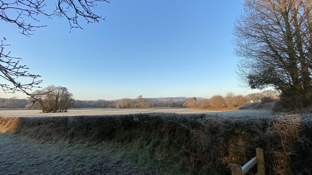 Loving my morning stroll round Bovey Tracey today. #Devon #boveytracey #dartmoor