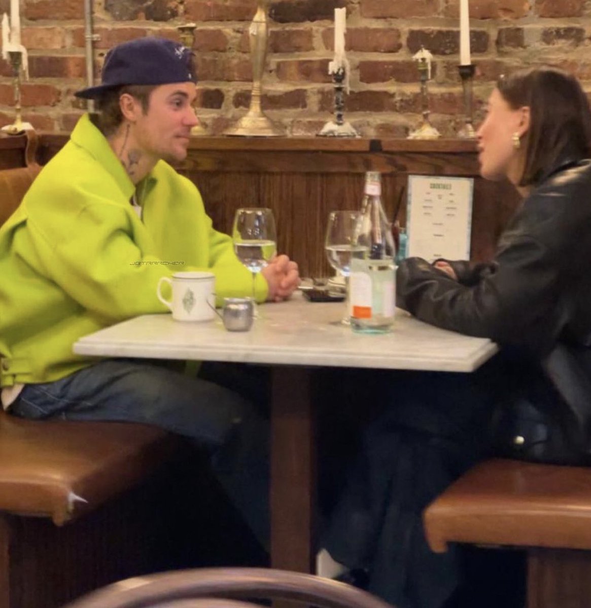 imwet4biebs's tweet image. alexa play rn THAT SHOULD BE ME