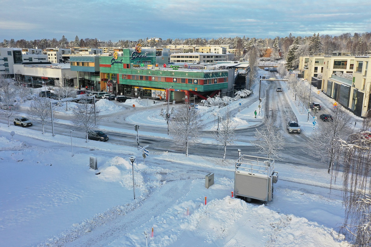 Kauniaisissa seuraamme tänä vuonna pienhiukkasten, hengitettävien hiukkasten ja typen oksidien pitoisuuksia. #ilmanlaatu #liikenne #Kauniainen