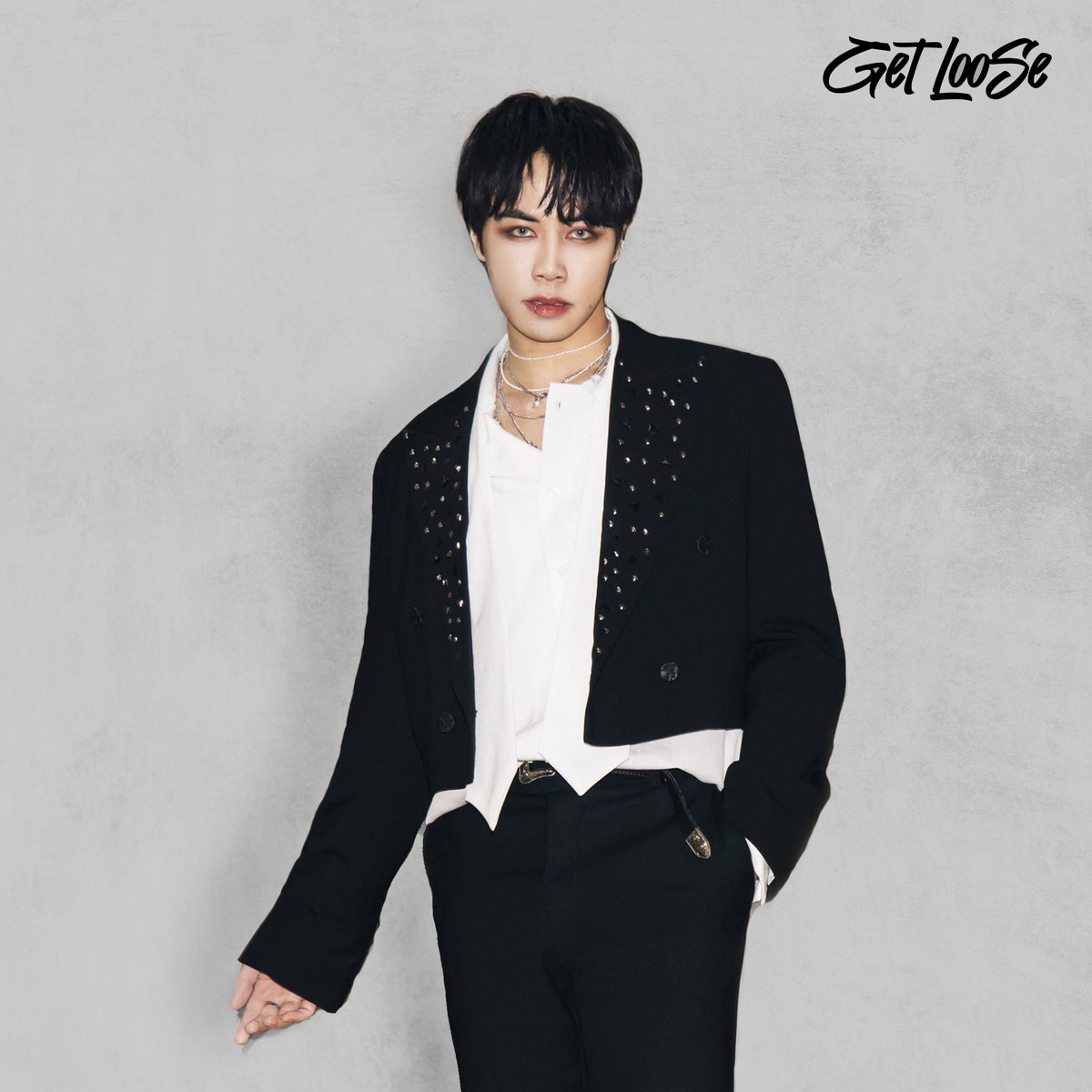 The7_official's tweet photo. 1st Debut Single

“GET LOOSE”

PHOTO CONCEPT 

“PA”

29.01.23
DEBUT SHOWCASE (6PM)
@ Siam Square One LG (Floor ลานอัฒจันทร์)
M/V GET LOOSE (8PM)

#SevenStarsTH #GetLoose 
#AlanPa https://t.co/fi6bviNTVZ