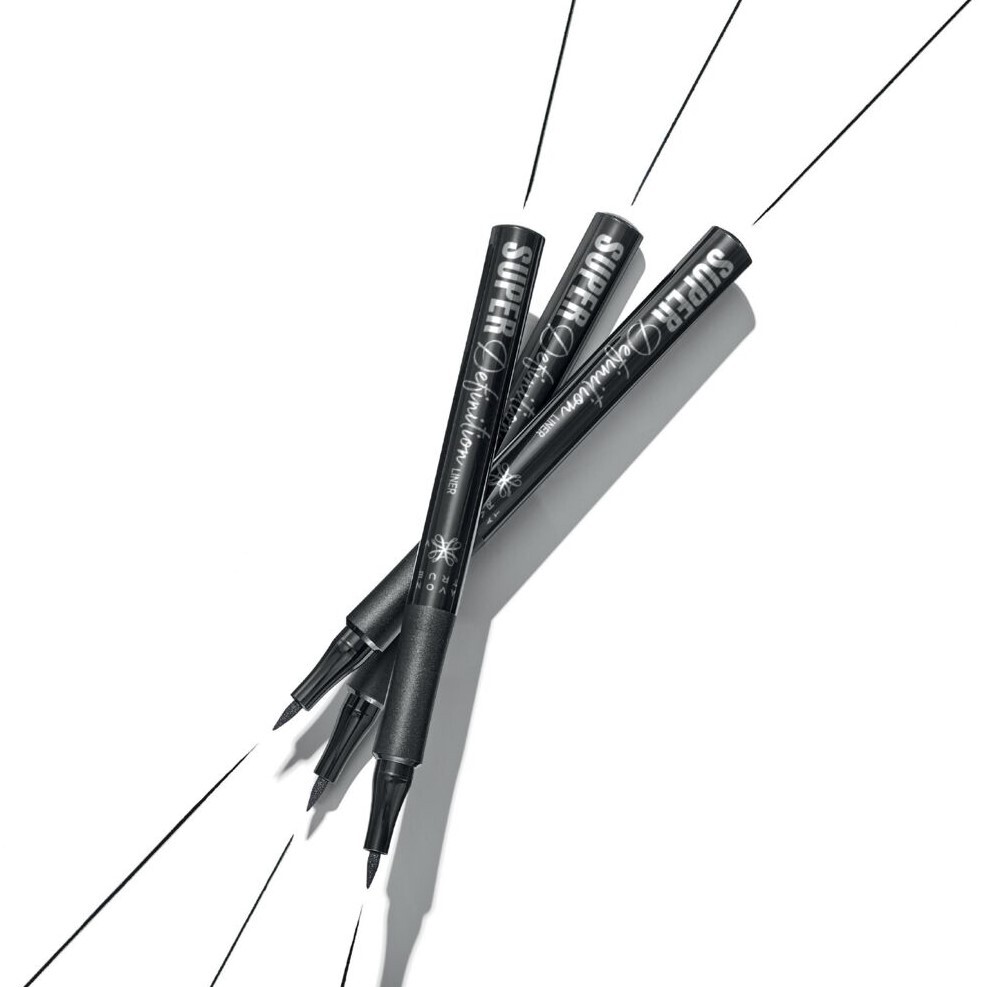 TotalBodyUK1's tweet image. Experiment with new colours, like an eye-catching electric blue, or even try shiny eyeliner! Be original with your look! 👀 

shopwithmyrep.co.uk/search/results…
#BeautyAZ #ExaggeratedEyeliner #Avon