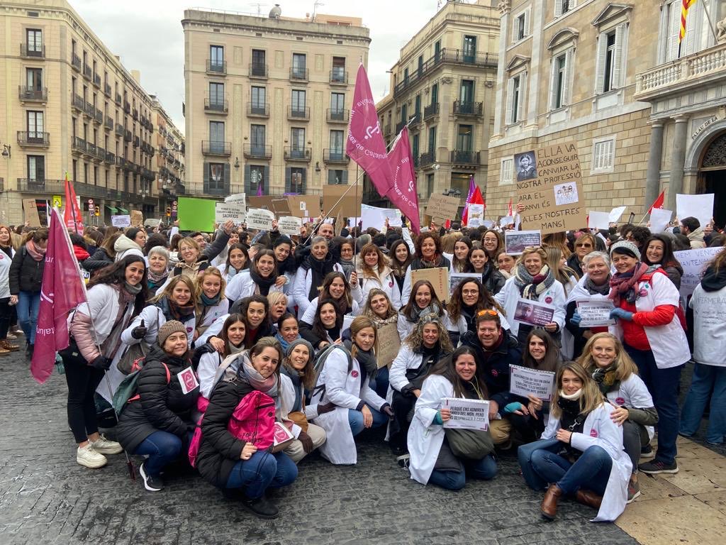 Avui i sempre, infermeres! #InfermeresEnVaga ⁦<a href="/CatInfermeres/">Infermeres de Catalunya</a>⁩
