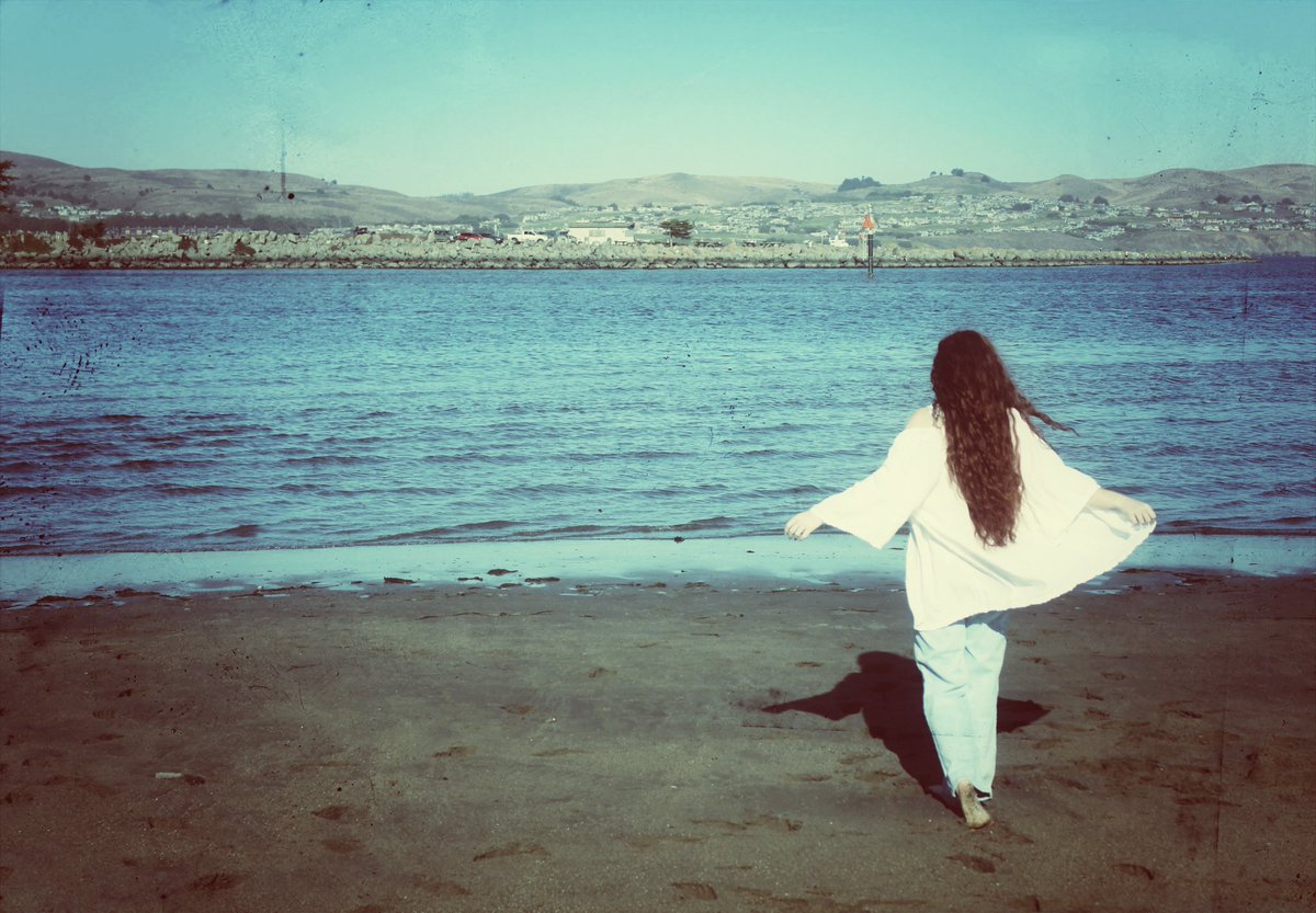 Seems Like Yesterday 
5 Ed, 3 xtz <a href="/objktcom/">objkt</a> 
objkt.com/asset/KT19AJb7…

#nftphotography #photography