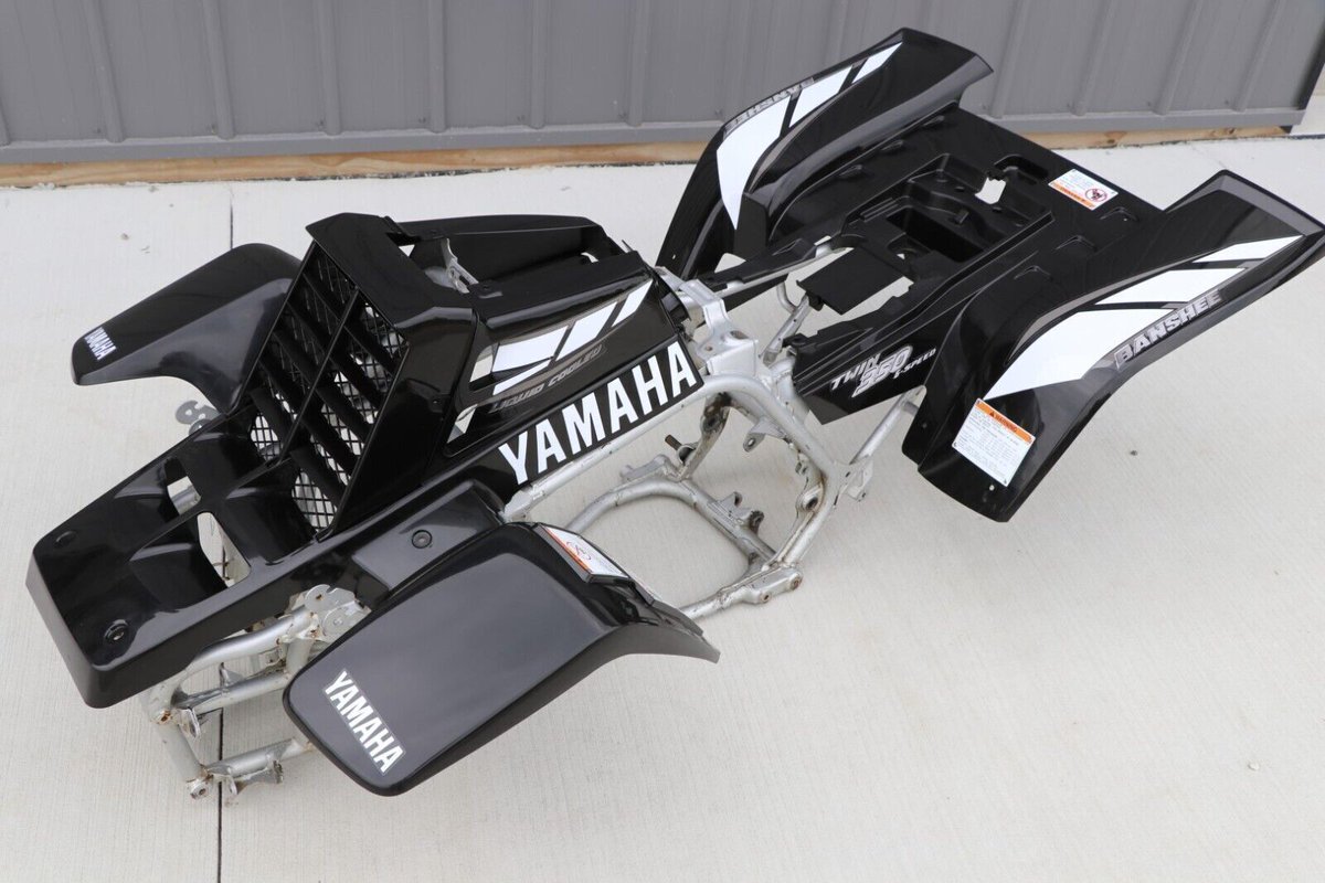 YBansheess's tweet photo. Yamaha banshee Fenders + Gas Tank Plastic + Grill + Graphics Black 01
.
#houseofbansheesinc #mixedgas #glamisdunes #hillclimb #pismo #sheebangs #dubai #strokegang #kawasaki #stilesstilinski #dunes #twostrokelyfe #dunelyfe #glamissanddunes #dragbikes #dragbikesdaily #scottmills https://t.co/WLgfkMrYn1