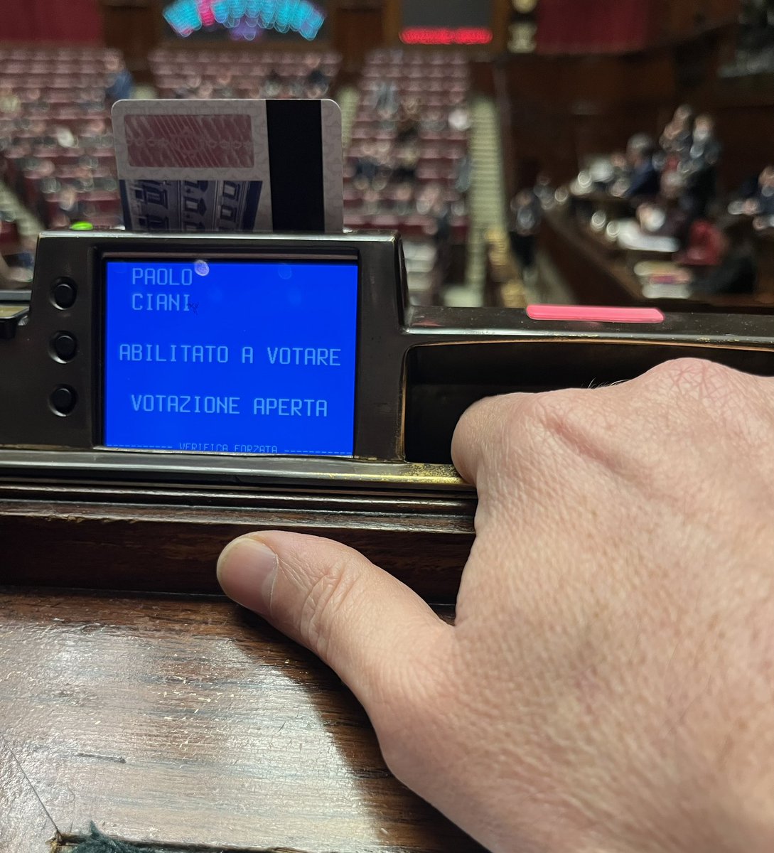ROMA_News's tweet photo. Ho votato NO
al nuovo invio di armi in Ucraina. Le armi non portano la pace, le armi uccidono, protraggono le guerre, portano morte e distruzione. Dicono di aiutare l’Ucraina, poi non hanno protratto la protezione e la sanità per i profughi ucraini.
L’unica vittoria sarà la pace https://t.co/rjyVN6cysZ