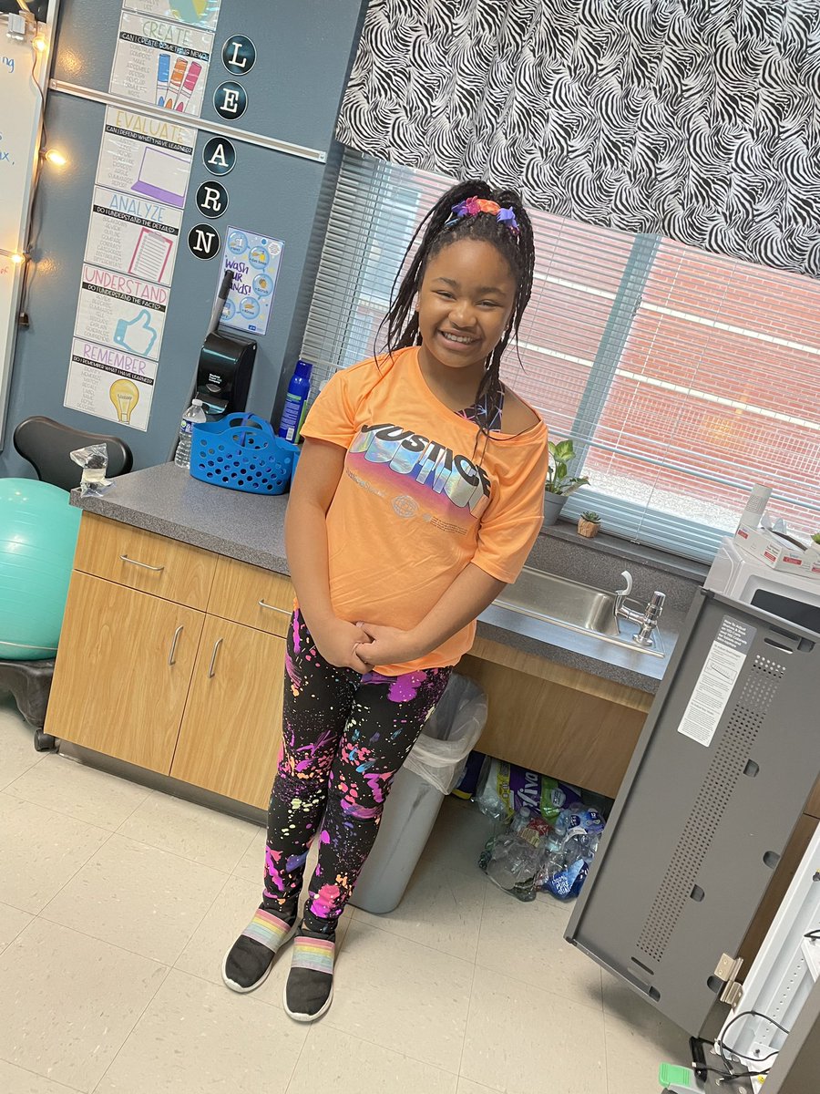 Jennifer Ryan tweet media