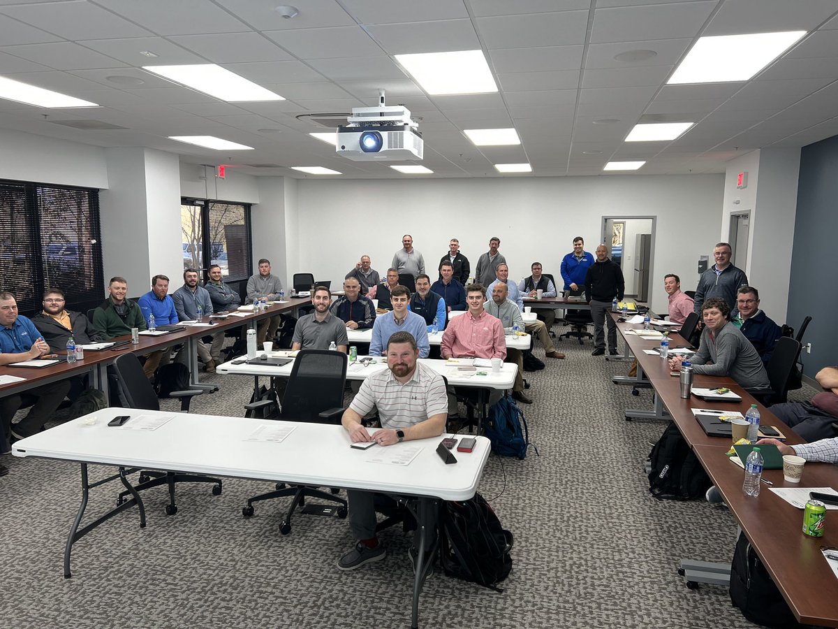 HelenaSpecialty's tweet photo. Some of our sales team gathering in our Columbia office getting #Rx360 training. Learning how we can better support our #TrustHelena customers. https://t.co/uwCeftZ8Ux