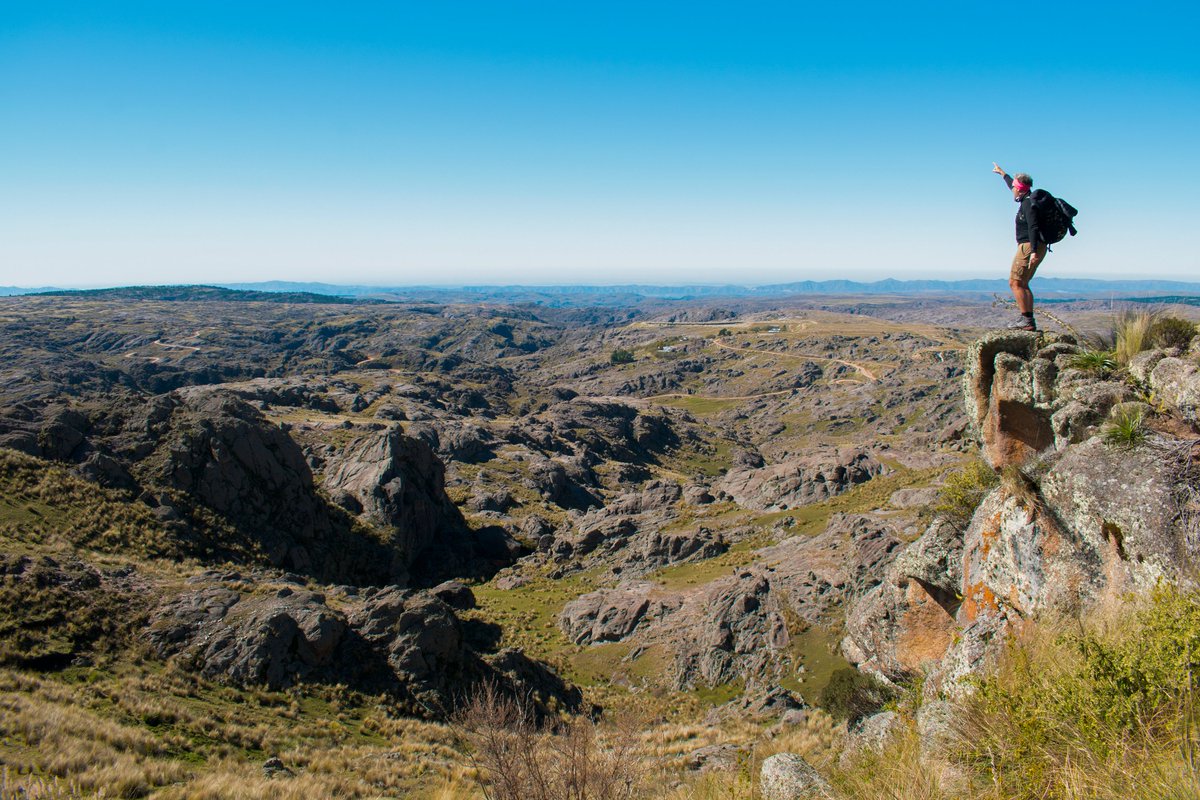 turismocba's tweet photo. 🚶‍♀️Descubrí los #SenderosDeCórdoba con + de 100 recorridos entre paisajes naturales y urbanos.

✅Consultá la guía digital con senderos clasificados por región turística, ficha técnica y mapas georeferenciados en https://t.co/wyc0dzpVR1

CÓRDOBA❤️VOS
#SenderosQueUnen #MetelePata https://t.co/sg49zeZep1