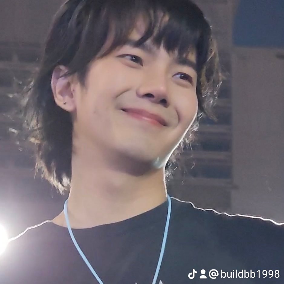 BuildB_KSBGP425's tweet photo. มัมมี๊รอหนูกลับมาอยู่นะคนดี รอยยิ้มที่สดใสของมันมี๊ บะบิว ยัยเธอขา ยัยหมวยบิว ❤💙💙💙💙💙 รักนะ 💙💙 กลับมาเร็วๆๆนะ #BuildJakapan https://t.co/UfEUvnLcvI