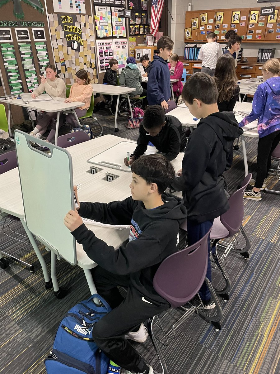 Math talks in Ms. Durkin’s room. Total engagement, productive struggle, and self assessment.

100% learning 🤜🏻 

#ProudToBeD12
<a href="/BigIdeasMath/">Big Ideas Learning</a>