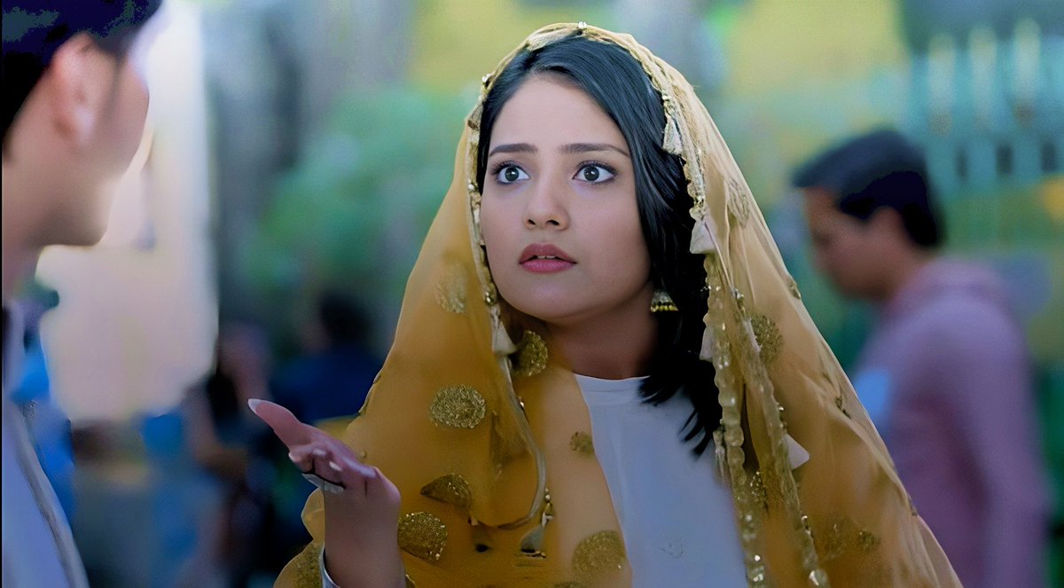 akshitaxqueen's tweet photo. Ishqi - "Bohot paise wle h ye, paiso k saath saath aapko naam bhi dedenge, khud k teen teen rakhe h halaki 2 to use bhi ni krte...lekin ameeri dekh rhe h aap" 😂
#IshkParZorNahi #Ishqi #AkshitaMudgal https://t.co/PrHwez0rko