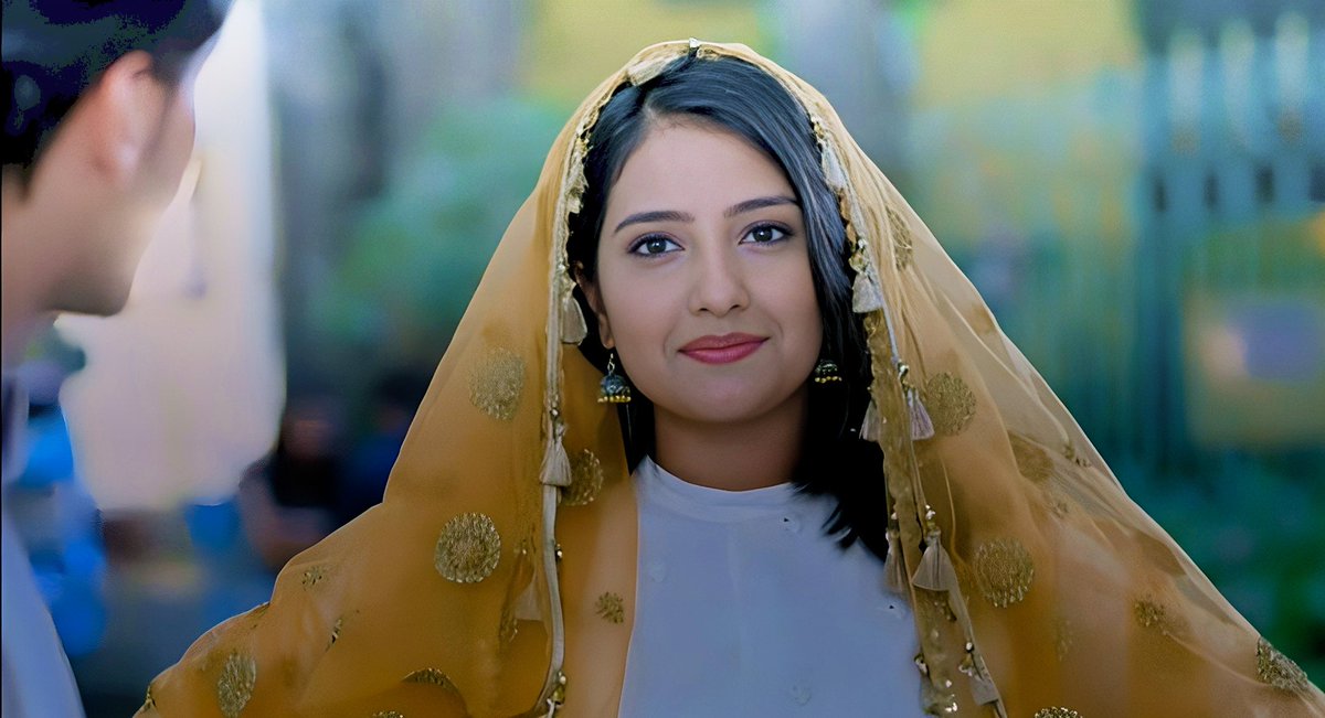 akshitaxqueen's tweet photo. Ishqi - "Bohot paise wle h ye, paiso k saath saath aapko naam bhi dedenge, khud k teen teen rakhe h halaki 2 to use bhi ni krte...lekin ameeri dekh rhe h aap" 😂
#IshkParZorNahi #Ishqi #AkshitaMudgal https://t.co/PrHwez0rko