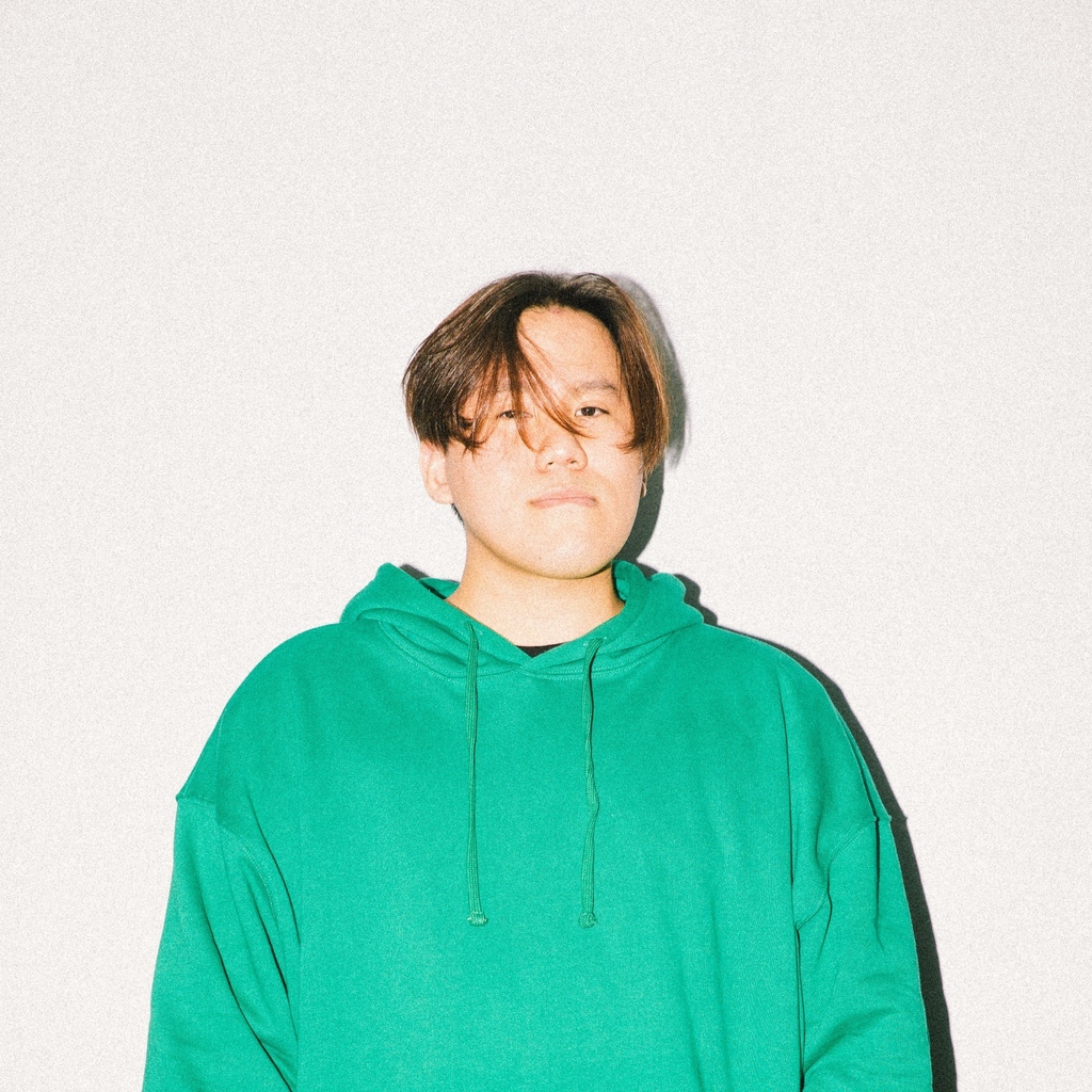 Listen to "Party On The Balcony", the brand-new shoegaze-tinged EP from Thai artist <a href="/sekimusiconline/">SEKI</a>

wearegoingsolo.com/tracks/seki-pa…