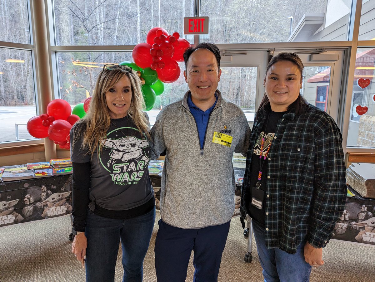 Thanks to Cherokee Elementary School Principal Amanda Moore and Assistant Principal Donna Robertson for being a strong @NationReading partner. <a href="/SJSUiSchool/">SJSU iSchool</a>