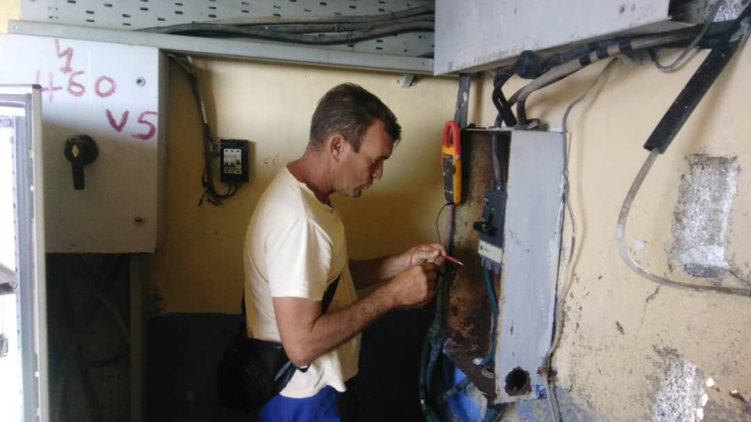 MayabequeEAA's tweet photo. Queda restablecido el equipo de bombeo "Leguina", el cual garantiza el abasto de agua a parte de la cabecera municipal de Güines. #CubaViveYTrabaja #UnidosConstruimosCuba #Mayabeque @ArnerMarrero @AbelSalasGarcia @TamaraVBenitez @YuniaskyC https://t.co/1uvbUXm4us