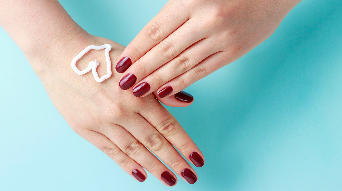 3 simples pasos para tener unas manos sedosas y libres de imperfecciones dlvr.it/ShMvX1