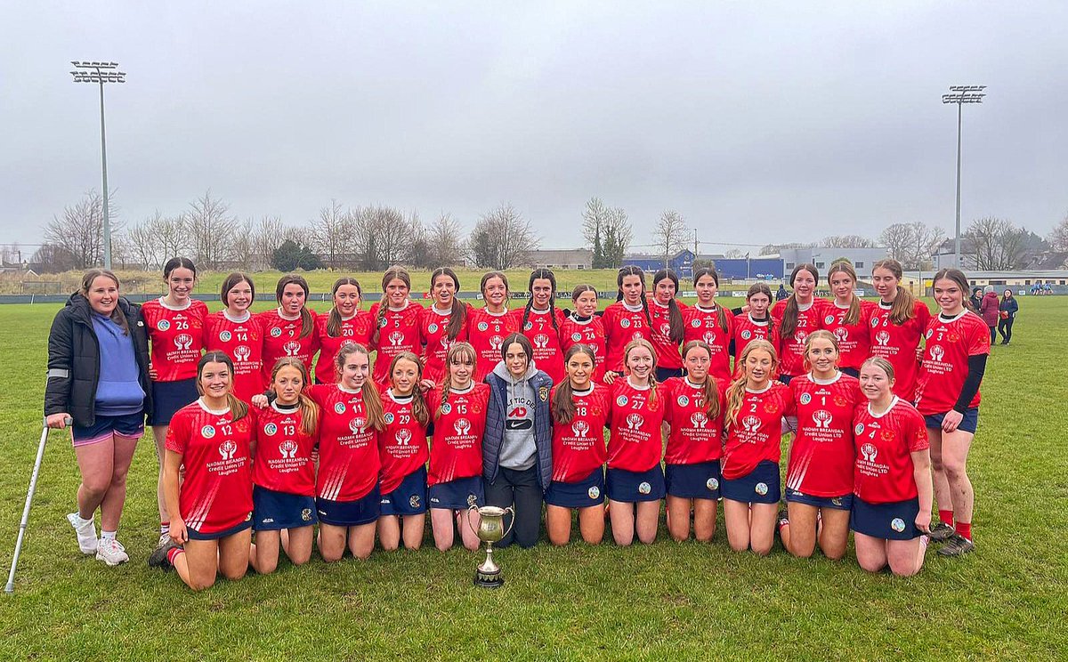 Saint_Raphaels's tweet photo. Connacht Junior Camogie Champions 🥳❤️🤍 https://t.co/mux50r3uKP