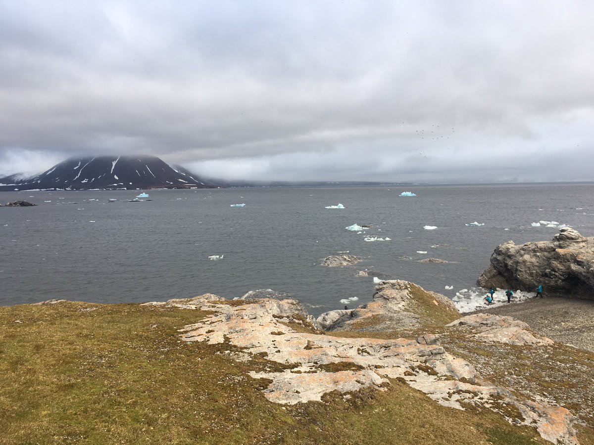 What kind of water-related change do people in #Svalbard notice in the environment? How do these changes matter for them? And how does #water help us portray what #environmentalchange means? Enjoy the 1st #SVALUR article (OA)! @RUG_Arctic @Belmont_Forum notebooks.drustvo-antropologov.si/Notebooks/arti…