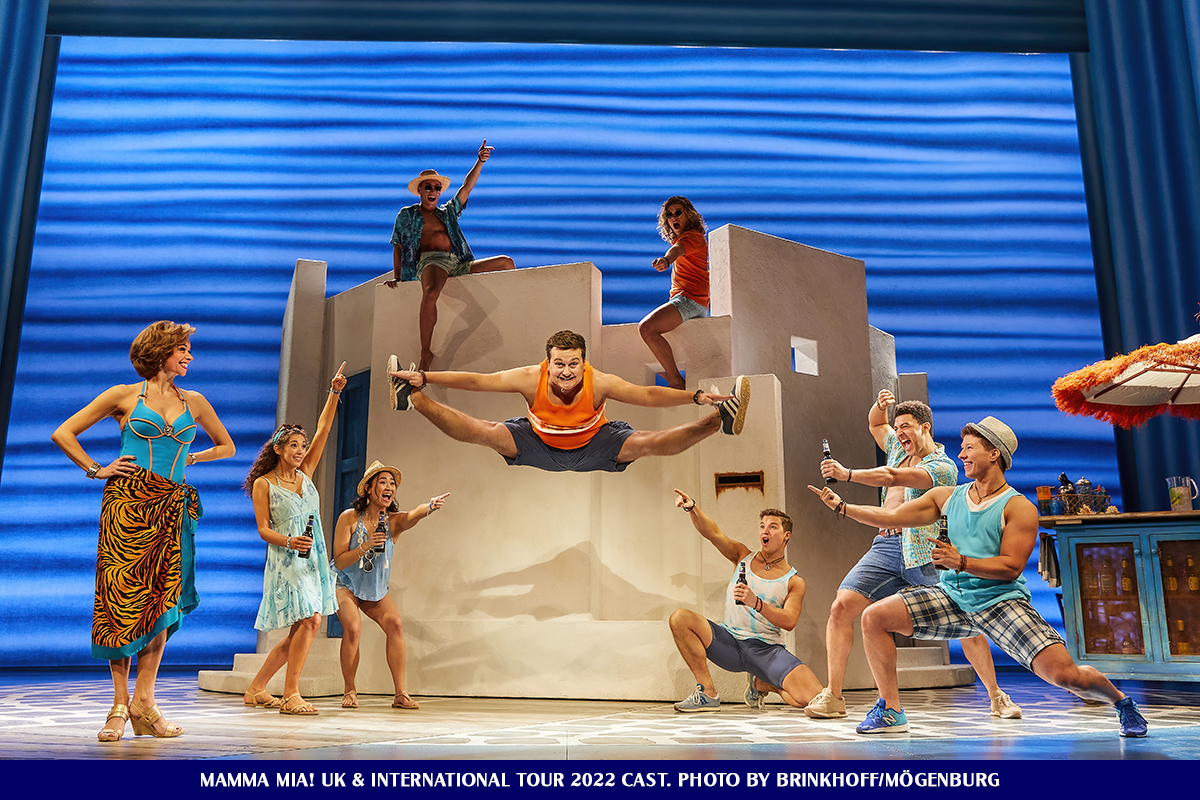 Just 1 week to go until the #MammaMiaTour arrives in #Manchester ❤️ Got your tickets yet?

We'll be at the <a href="/PalaceAndOpera/">Palace & Opera Mcr</a> from 31 Jan - 11 Feb! Join the fun and book today: bit.ly/mamma-mia-tour…

For all tour venues and tickets, see: bit.ly/mamma-mia-uk-i…

#MammaMiaMusical