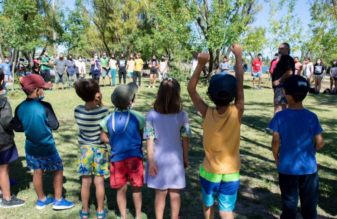 RFlutsch's tweet photo. #PropuestasEducativas
¡La agenda educativa tiene continuidad durante el verano! Acompañamos a más de 5.400 estudiantes con actividades que fortalecen sus trayectorias educativas a través del #ProgramaDeVerano2023 en los CEF de #NeuquénProvincia
@OmarGutierrezOk @MinGobEducNQN https://t.co/8XBA97oI5n