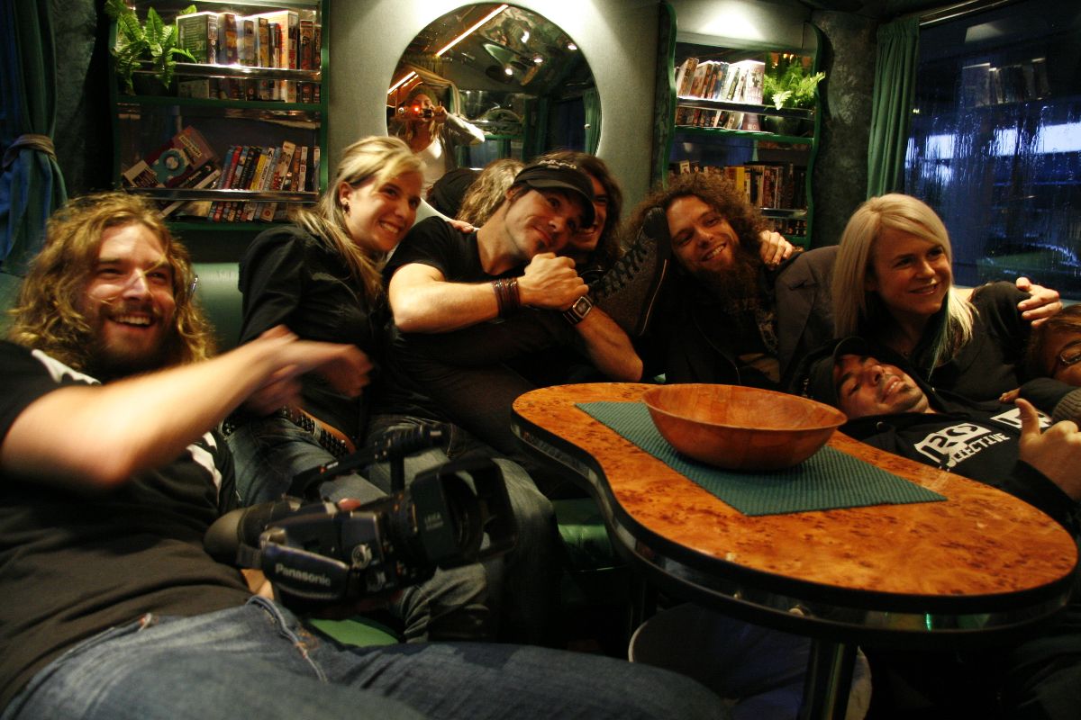 sfcctheclub's tweet photo. Alex and My Very First Time in London - 2007

We first came to London as young punks wanting to change the world through our art, passion, dedication, and.. https://t.co/cRVhqgY31N

*Make sure to log in to the HTR Store to continue reading if you're a member of the SFCC The Club! https://t.co/GkqUHihQEN
