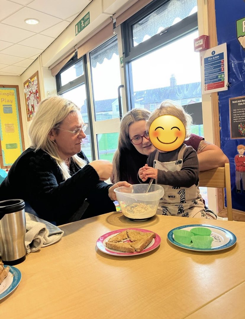 K8ENICS's tweet photo. Thank you to Children’s Centre Group Lead Volunteer Michelle, for planning the baking activity and for reading the lovely story sack story @MaryhillCC free Back2Basics session @NewsNBC @StaffordshireCC @NatashaMoody82 https://t.co/hjyyo9sXau