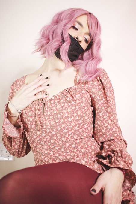 Whisper sweet nothings to me ?? #femboy #crossdresser #sexy #crossdressing #gay #trans #sissyboy #baddie