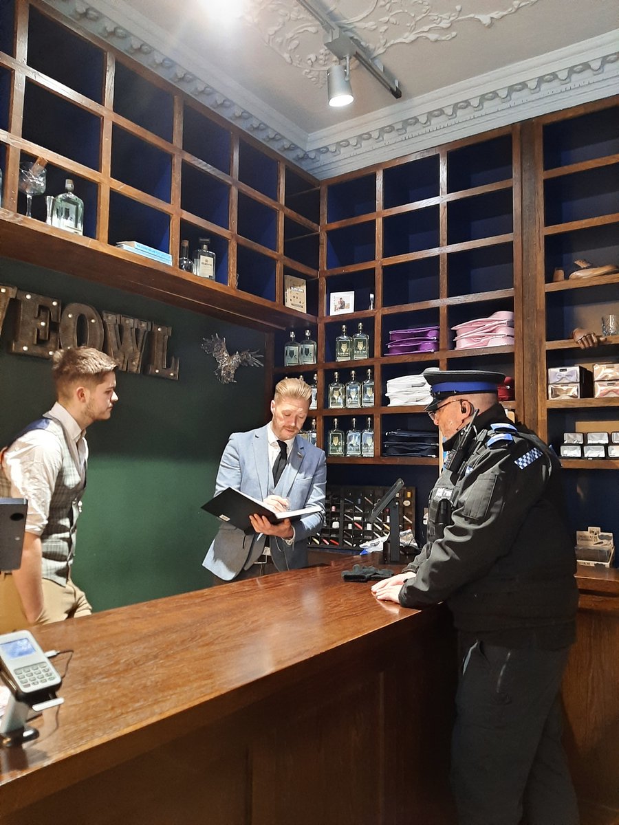 ASPBathNES's tweet photo. As part of the Neighbourhood Policing Week of Action 2023 our Bath City Centre  officers can be seen visiting shops as part of our ongoing welfare checks#NeighbourhoodPolicingWeek #BathPolice #ASPolice #Community #BathCityCentre 👮 🚔 🤝 https://t.co/9wvpzImA7H