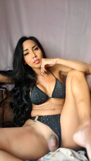 Watch new video now!!!! Dont missed it🎥🎥❤️❤️🎥🎥 . . . . Hope you enjoy my new video💋💋💋 https://t.co/Q