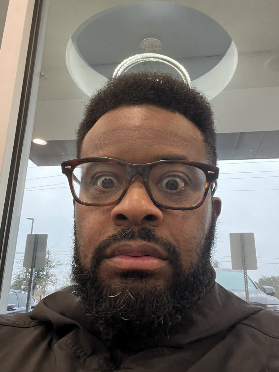 RealRonTHESHOW's tweet photo. The face of a man sitting in the waiting room in anticipation of his first visit to the dentist in 7 or 8 years #IMNOTPROUD https://t.co/gixF1Xhrvc