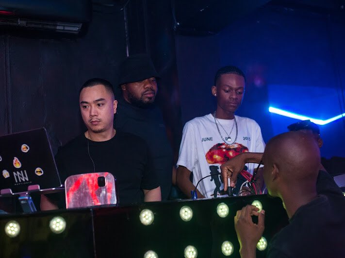 raveaccra's tweet photo. Mad vibes inside #ClubRave every other night ๐ฅ๐ฅ Hope you joining us tomorrow night for #AnyGivenWednesday cc: @billisdifferent @eventbloggh @accraeventsgh https://t.co/ER97j2GD23