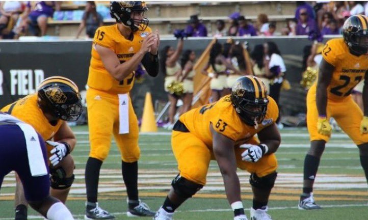 After a great conversation with <a href="/CoachSamGregg/">Sam Gregg</a>. I am Blessed to receive an offer from the University Of Southern Miss <a href="/joemoreno_USM/">Joe Moreno</a> <a href="/Coach_Hall7/">Will Hall</a> <a href="/football_pearl/">PearlPirateFootball</a>