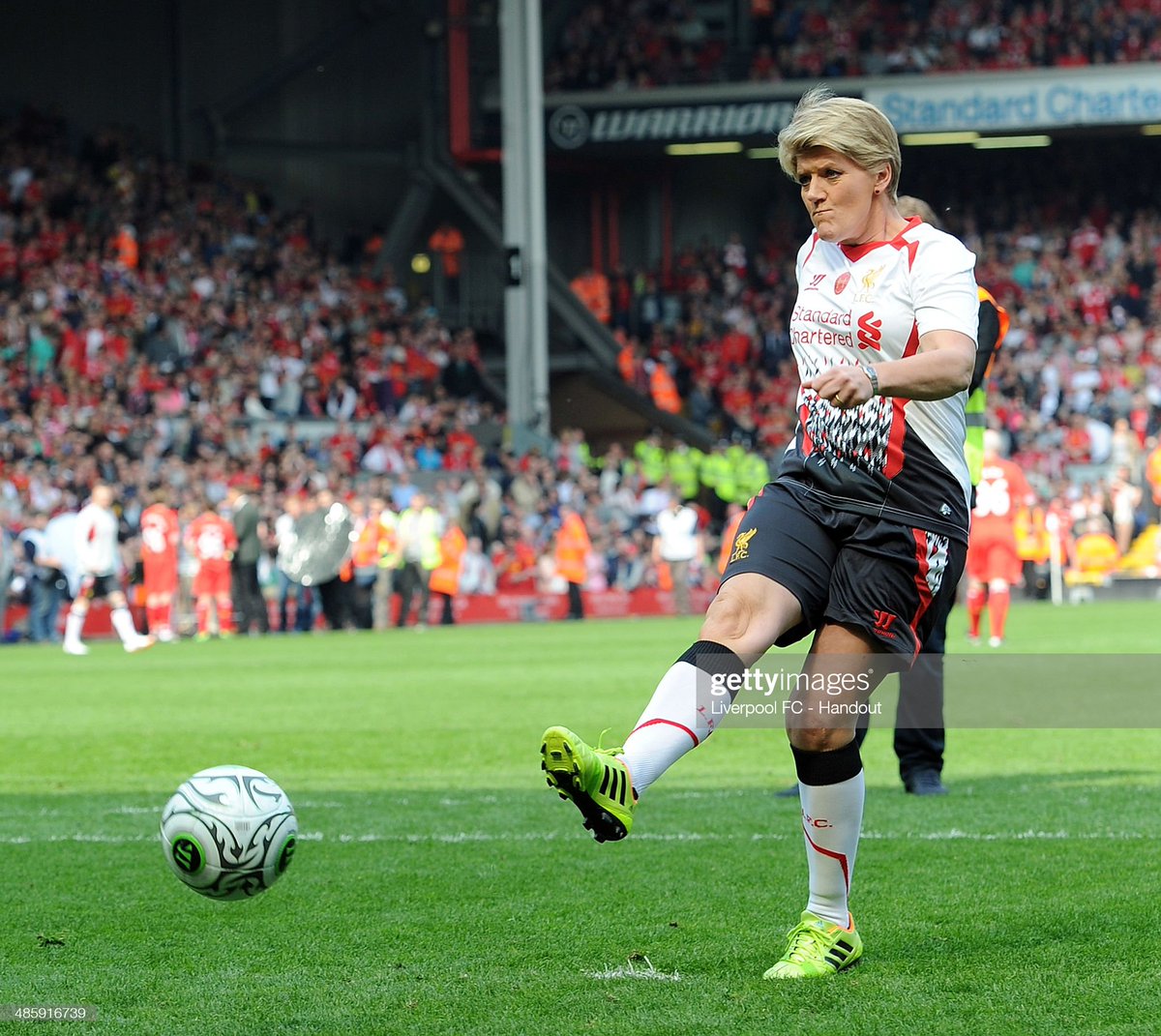 Anthony Gordon completes shock move to Liverpool