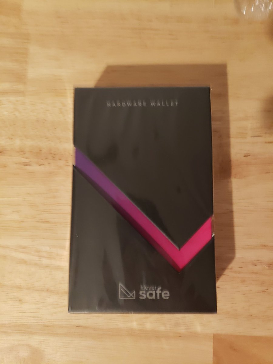 KnotaryOnChain's tweet photo. Sorry for the silence!
In the meantime we have an extra #KleverSafe to give away soon!
#NTRY #KLV #BTC https://t.co/4nCBTc5CWv