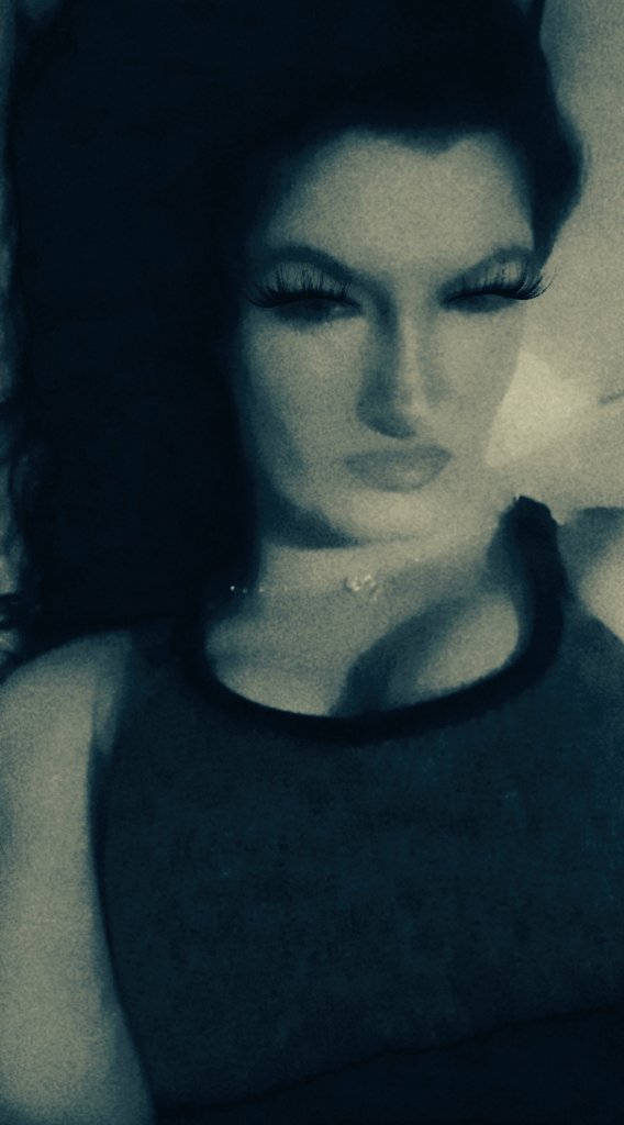 Ebony Black (@ebonyx32) on Twitter photo 