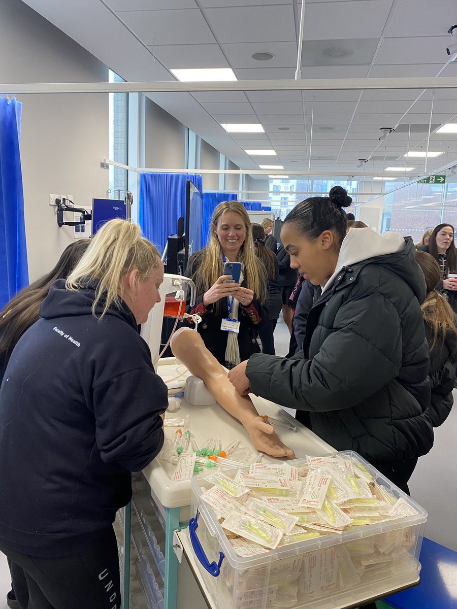 LJMUOutreach's tweet photo. We had a fantastic visit today from @BelvedereGDST and @newheightssch. Students had so much fun using our amazing  @LJMU_Health facilities, they learnt how to take bloods, check blood pressure and so much more :) https://t.co/B527061RvV