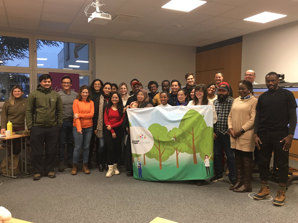 IFGM_Group's tweet photo. Thank you Thomas Hausmann and @JullietAchieng  from @FORESTEUROPE for sharing today with us on the work you do! 🌳 #SFM #FoRisk #GreenJobs #Forestpolicymaking #YouthAction https://t.co/VZ3qPN9nLZ