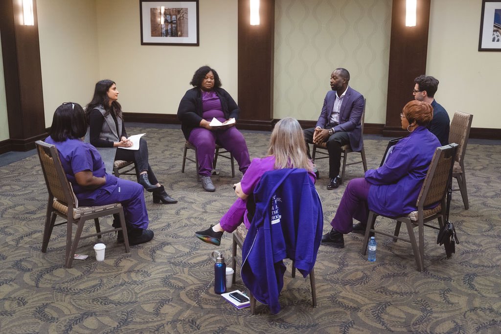 HonKamalKhera's tweet photo. PSWs have been there for Canadians during the most challenging of times & continue to be the backbone of care for Canada’s aging population.
I met with PSWs from @SEIUHealthCan & heard the personal hardships they faced during the pandemic & the real struggles they face every day https://t.co/5r2i9C9LiX