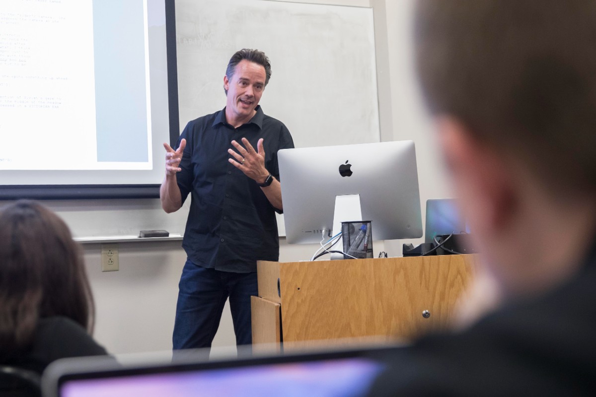 Talking vegetables to Dead Sea Squirrels really is a much smoother transition than it may seem at first blush. Prof. Mike Nawrocki (MFA ’19) is working with Lipscomb students on his latest project. 

Click for this with our latest stories, news, and info: ow.ly/4oKL50MsBvO