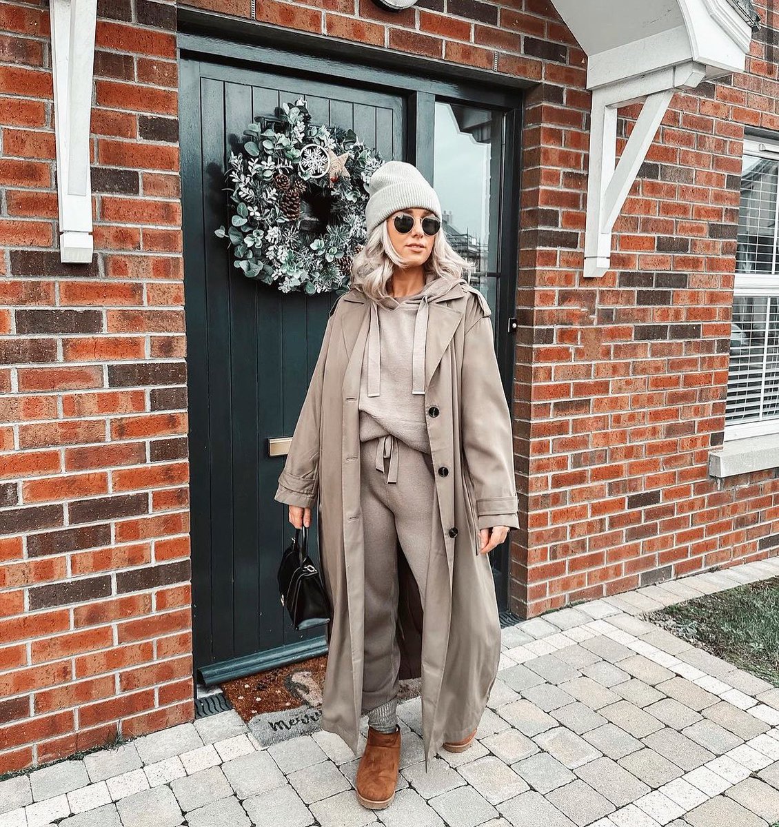JervisCentre's tweet photo. Toasty Tuesdays with Diesel 🧥🧤👜

#diesel#cosylook#wrapup
#tuesdayslook#jervisshoppingcentr https://t.co/8S9bOAhlOH
