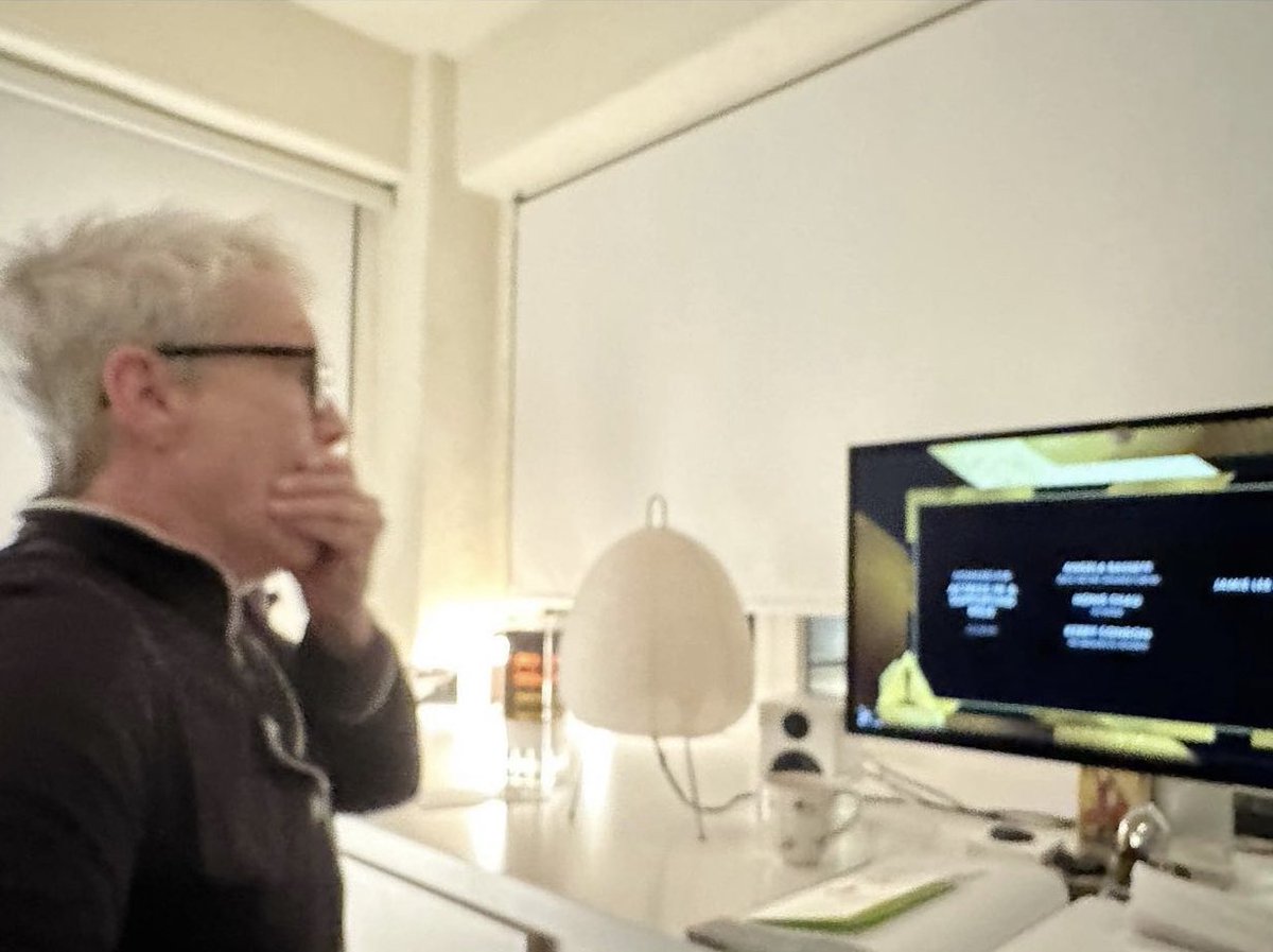 HalloweenVerse's tweet image. Jamie Lee Curtis finding out she’s an Oscar nominee #Oscars2023 #JamieLeeCurtis #Halloween #MichaelMyers