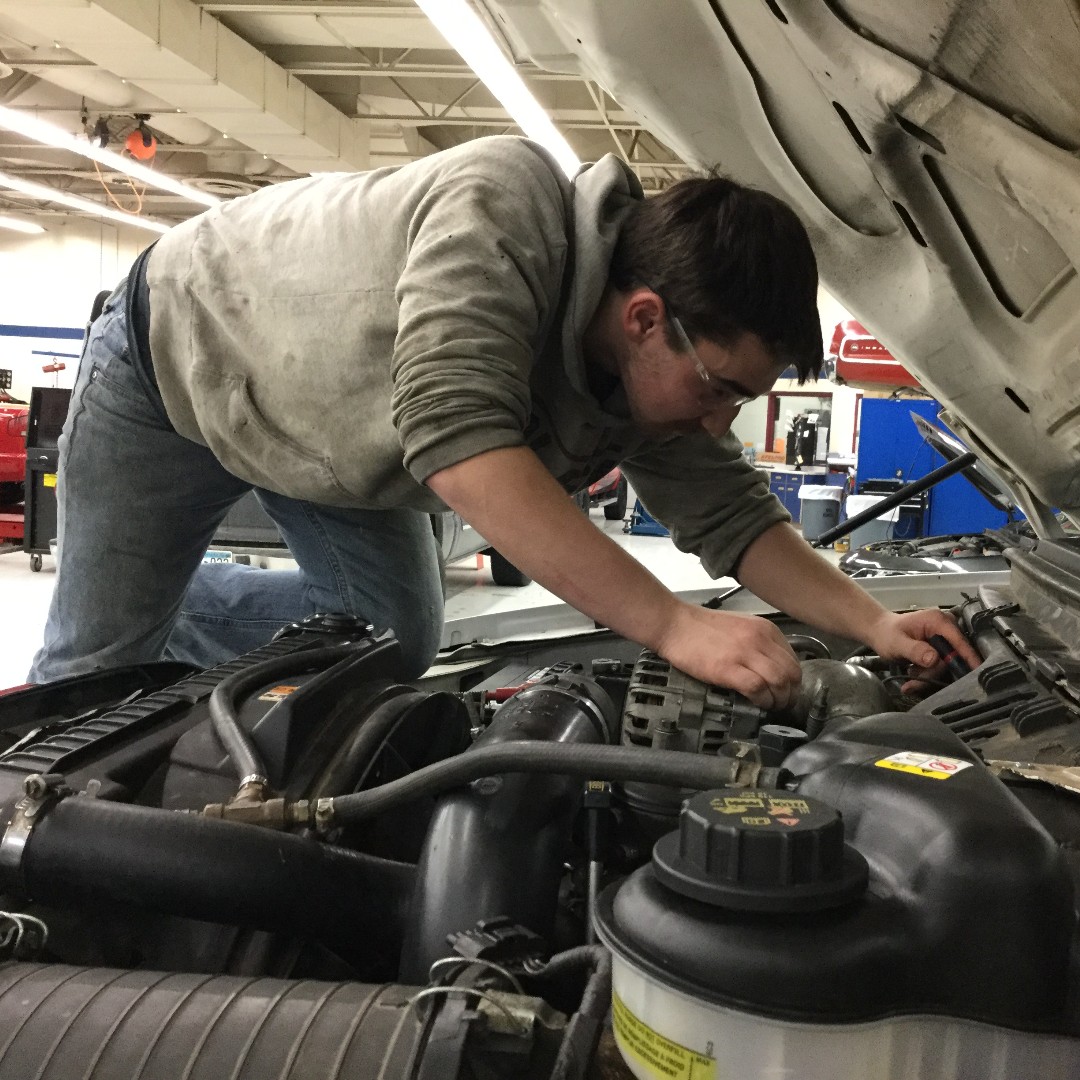 NorthlandCTC's tweet photo. Northland offers two automotive programs ~ Autobody Collision Technology and Automotive Service Technology. Which one would best suit you?
https://t.co/hlWjsyl8ww
#GoNorthland #tourtuesday #autobody #autotech #autorepair #techcareer #techcollege https://t.co/AX5d0wg6vk