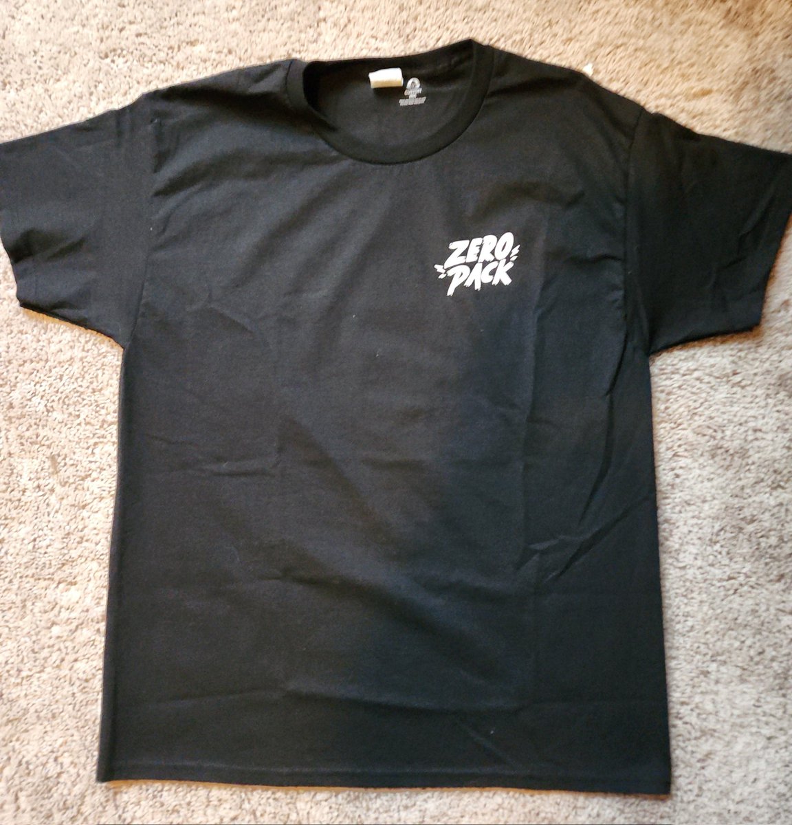 JacksonMccomas1's tweet photo. Thanks for the free T-shirt @BEZ3RO! Excited to rep my favorite subscription box for anyone who who wants to discover new energy drink flavors and brands! https://t.co/kRsizfIwAP
