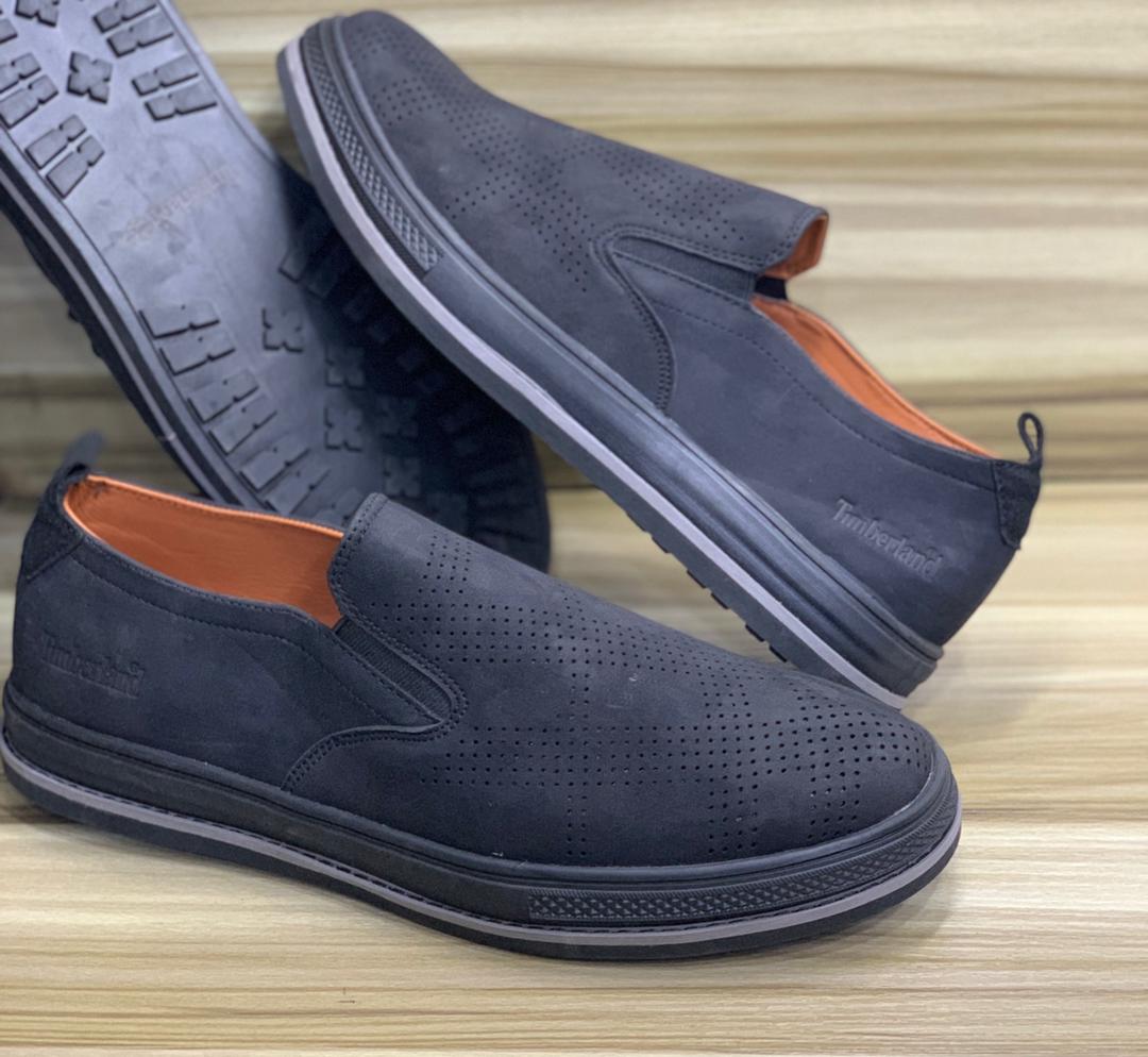 LadealShoes's tweet photo. @instablog9ja Step into style with our amazing shoe sale! Save big on a wide selection of designer brands for men. From running shoes to dress shoes, we have something for everyone. Don't miss out on this limited time offer. 
25k each .
WhatsApp 07062075867 https://t.co/aUPIbfNxtq