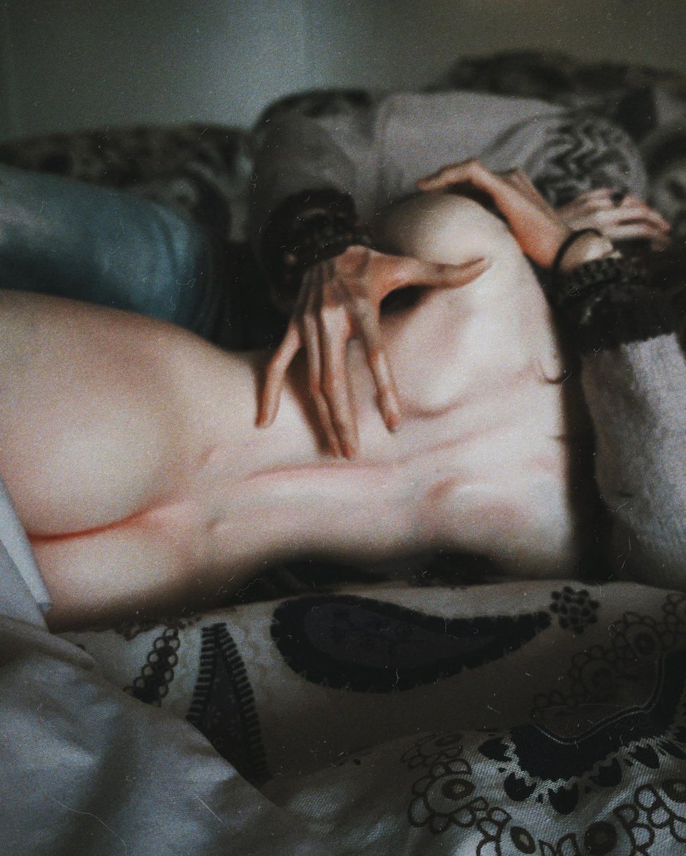 oh so hi everybody, it's just me jumping into the NFT train 🚂