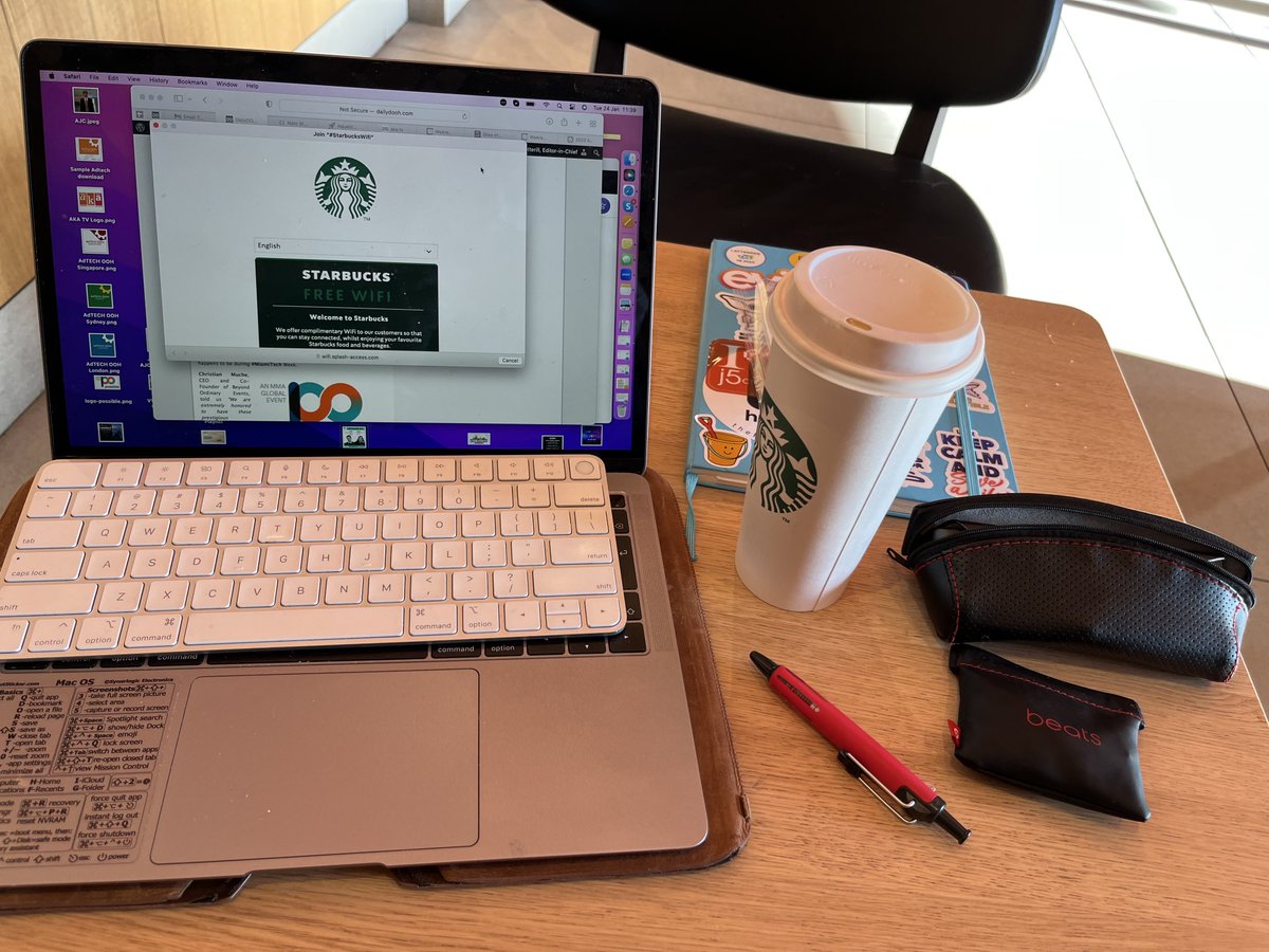 DailyDOOH's tweet image. #WFA, today my least fave coffee shop, and darn it, broke my New Year’s Resolution only to have SMALL coffees , #ForceofHabit
