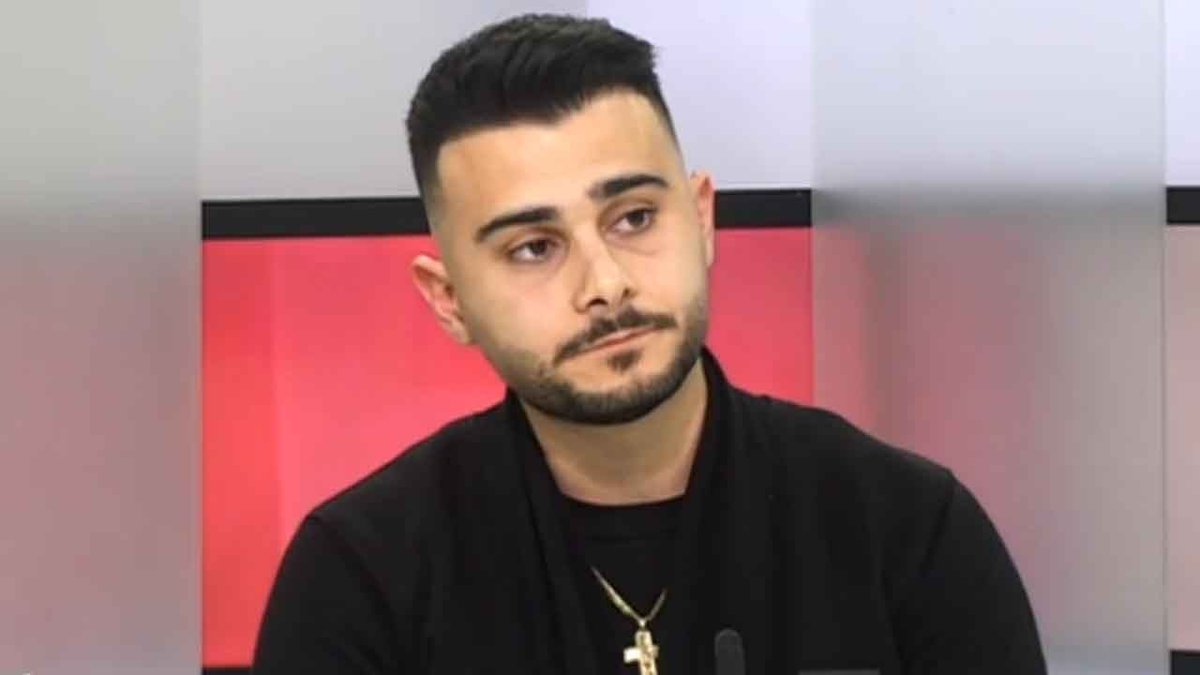 بيتر كوندكجيان: البنت المحترمة ما بتعمل مصاري!
👇👇👇
youtu.be/IdLrkypDG9k

#ha2akbidak #socialmedia #TikTok #TikTokviral #tiktokchallenge 
#حقك_بإيدك #تيك_توك