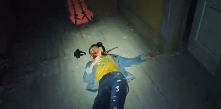 GrandeHanterie's tweet image. Enfin ! Un film d'horreur qui m'éclate à nouveau 💀

#DeadStream prolonge la (petite) liste des "stream horror films" avec un concept très classique et low cost, mais rondement mené, extrêmement drôle et aussi pertinent qu'actuel ! Ce duo-là, je vais le surveiller de près 🖤