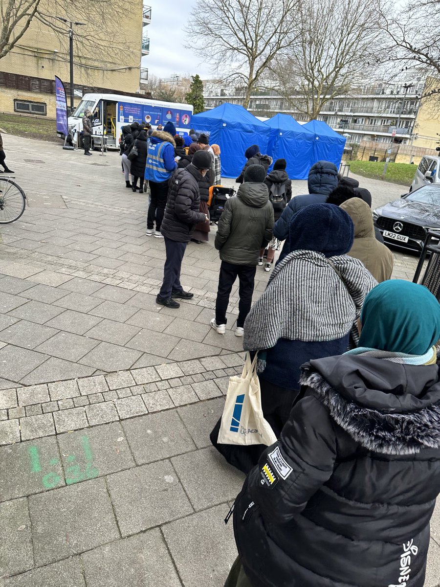 QCCA_ltd's tweet photo. This is what the cost of living crisis looks like. ⁦@CamdenCouncil⁩ say more and more people are coming to its help and advice bus each week, today outside QCCA ⁦@campbellclaret⁩ ⁦@NewJournal⁩ ⁦ ⁩ ⁦@MaryWardCentre⁩ ⁦@CitizensAdvice⁩ https://t.co/XAMDM2WYjR